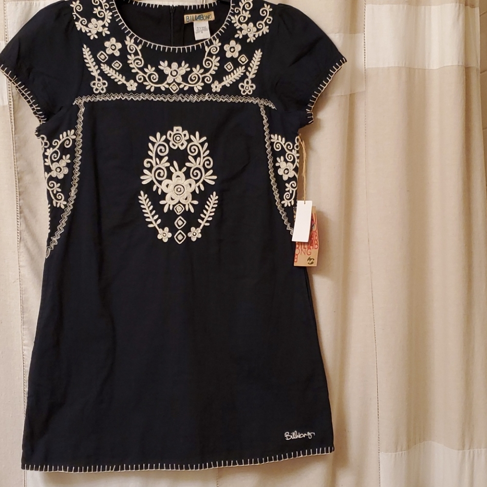 Billabong Dress Black w/natural color embr…